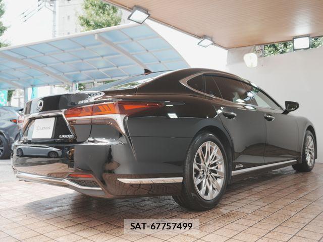 Lexus LS 2018-03 8366744-19