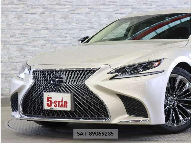 Lexus LS 2019-04 8366742-16