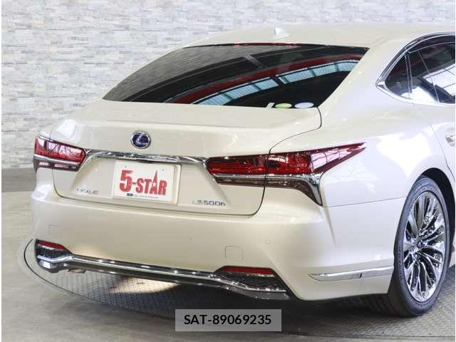 Lexus LS 2019-04 8366742-18