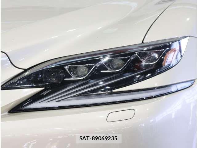 Lexus LS 2019-04 8366742-7