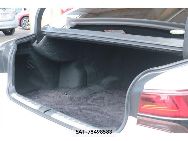 Lexus LS 2020-12 8438353-28
