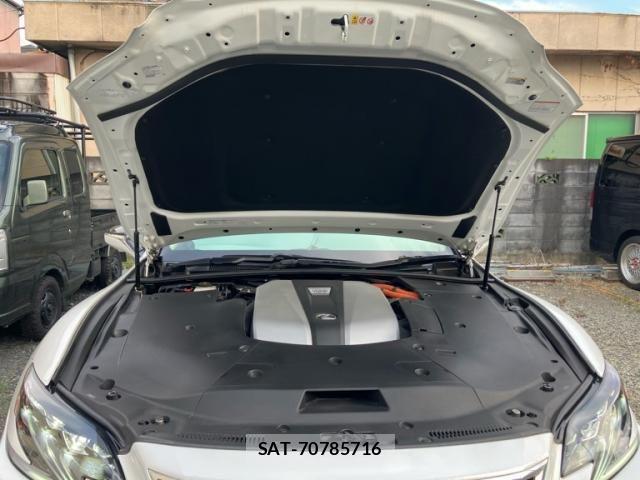 Lexus LS 2019-10 8525540-9