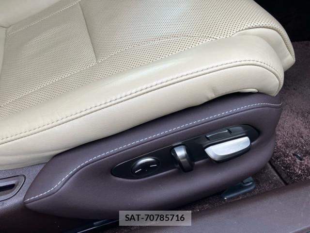 Lexus LS 2019-10 8525540-11