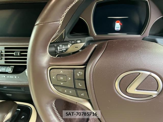 Lexus LS 2019-10 8525540-18