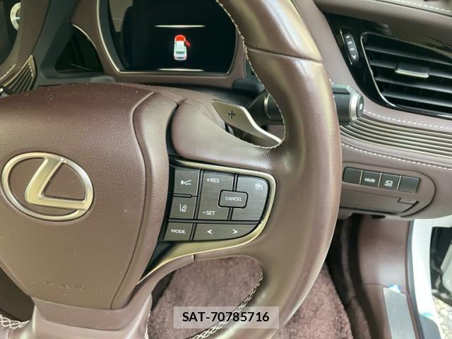 Lexus LS 2019-10 8525540-19