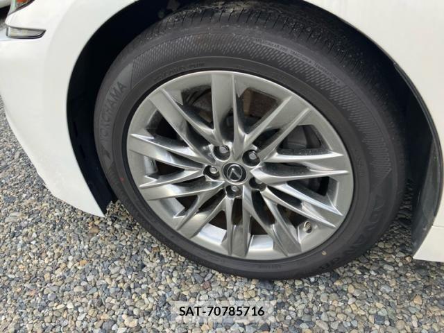 Lexus LS 2019-10 8525540-8
