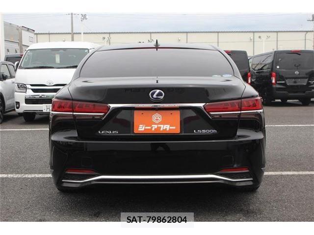 Lexus LS 2017-11 8627481-12
