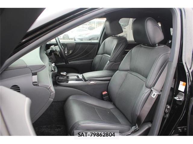 Lexus LS 2017-11 8627481-25