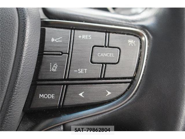 Lexus LS 2017-11 8627481-3