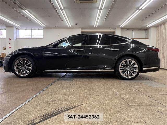 Lexus LS 2019-07 8627482-18