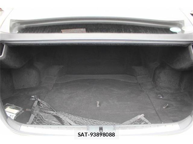 Lexus LS 2017-12 8666404-28