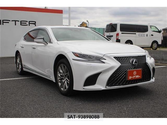 Lexus LS 2017-12 8666404-7