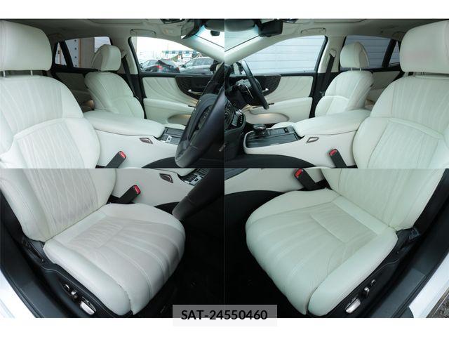 Lexus LS 2021-10 8666403-17