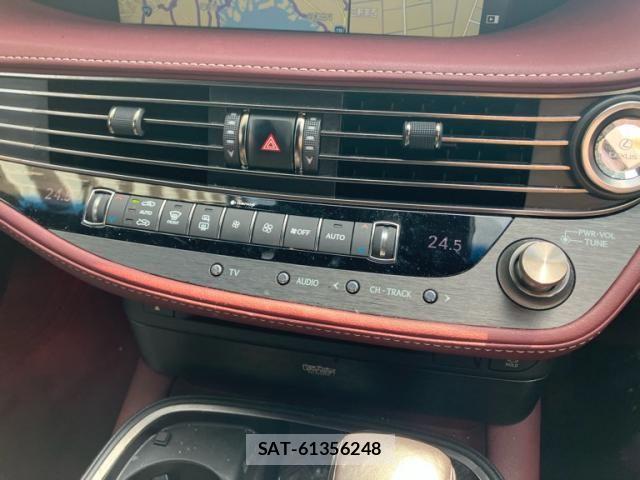 Lexus LS 2017-11 8666402-20
