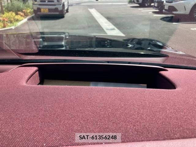 Lexus LS 2017-11 8666402-26