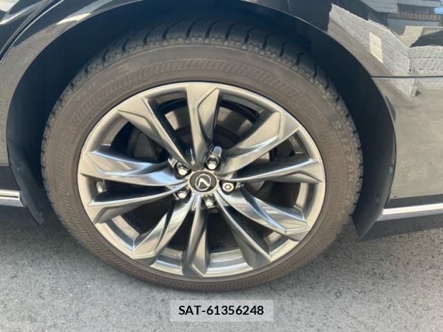 Lexus LS 2017-11 8666402-7