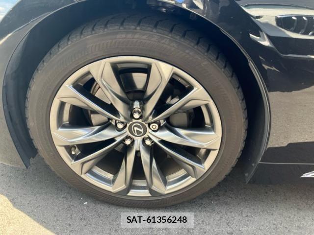 Lexus LS 2017-11 8666402-8