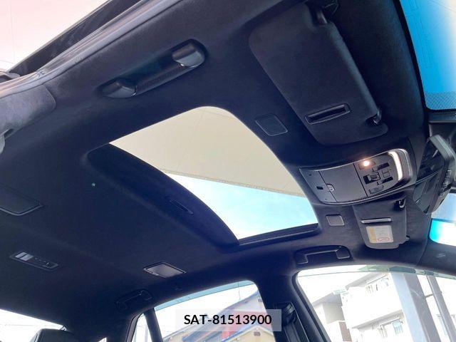 Lexus LS 2021-10 8796485-4