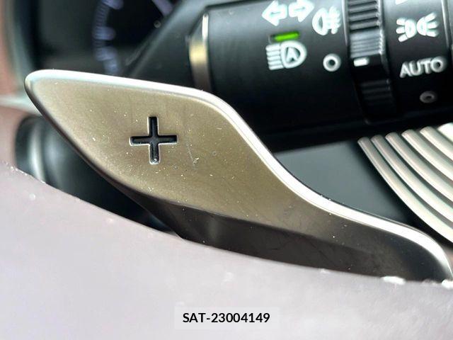 Lexus LS 2018-03 8829964-9