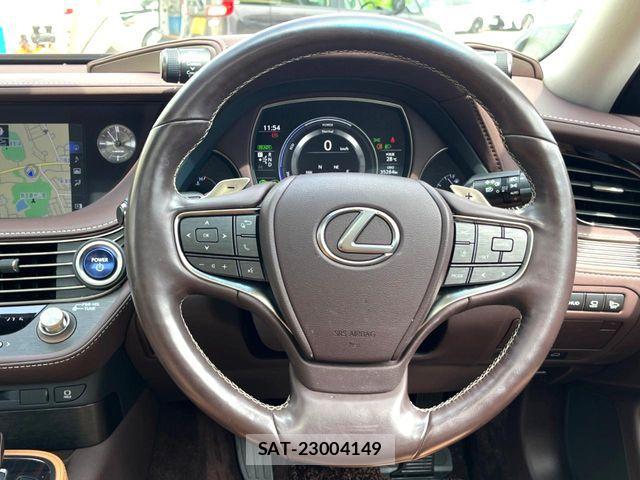 Lexus LS 2018-03 8829964-10