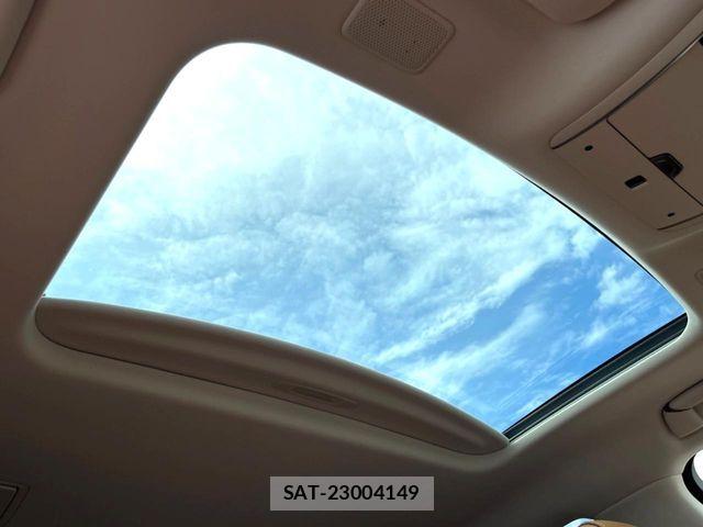 Lexus LS 2018-03 8829964-2