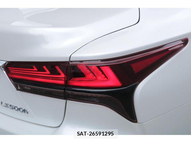 Lexus LS 2021-05 8880515-14