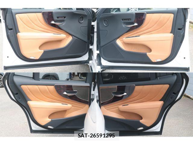 Lexus LS 2021-05 8880515-21