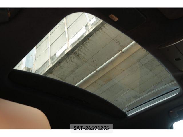 Lexus LS 2021-05 8880515-4