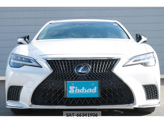 Lexus LS 2021-01 8880516-10