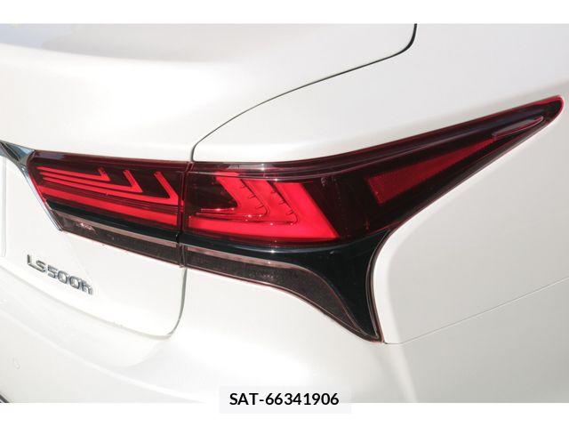 Lexus LS 2021-01 8880516-14