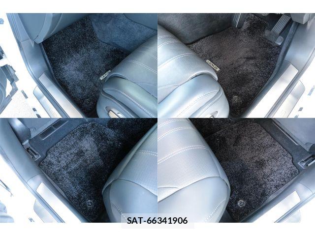 Lexus LS 2021-01 8880516-21