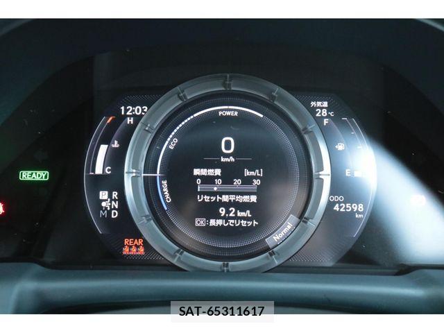Lexus LS 2021-07 8880518-9