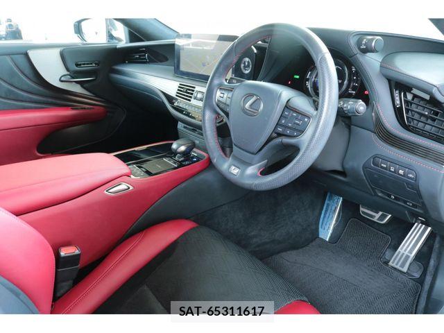 Lexus LS 2021-07 8880518-15