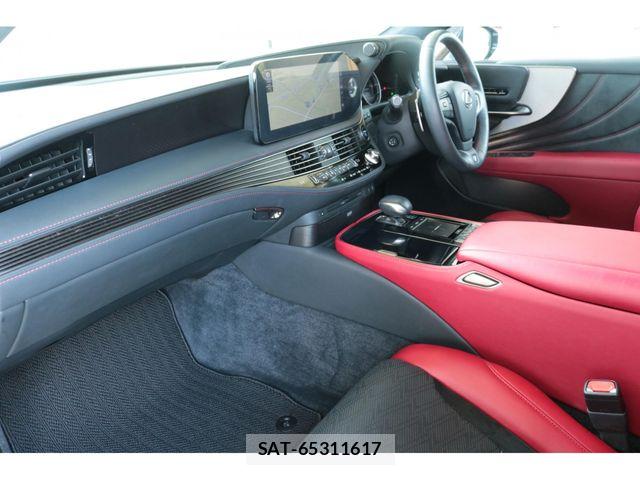 Lexus LS 2021-07 8880518-16
