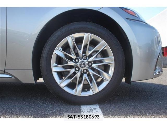Lexus LS 2018-03 8883849-17