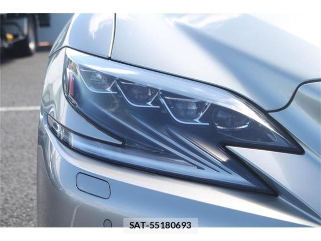 Lexus LS 2018-03 8883849-24