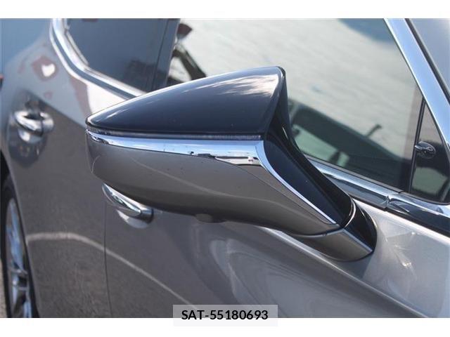 Lexus LS 2018-03 8883849-29