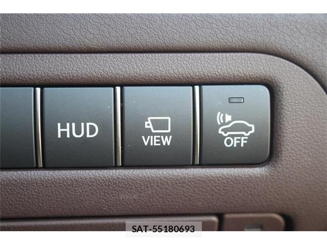 Lexus LS 2018-03 8883849-7