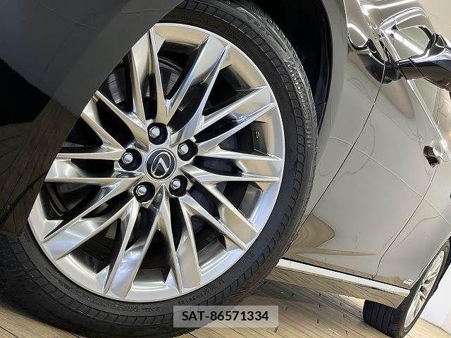 Lexus LS 2018-10 1496021-18