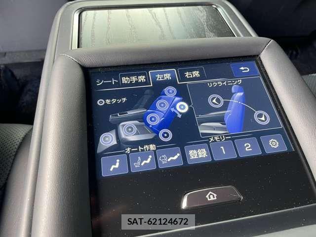 Lexus LS 2022-08 2248972-17