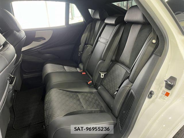 Lexus LS 2021-01 2299538-21