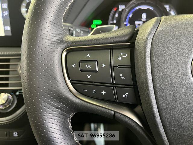 Lexus LS 2021-01 2299538-25
