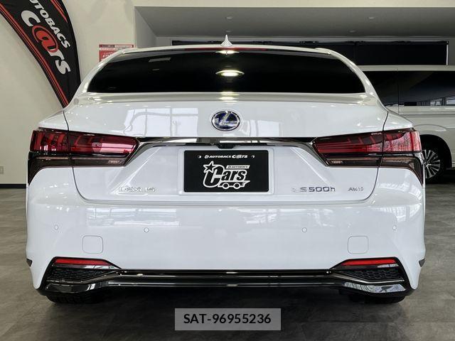 Lexus LS 2021-01 2299538-4
