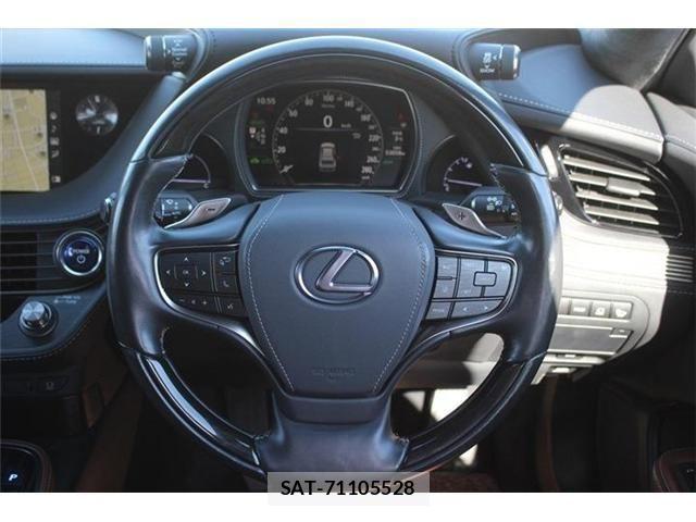 Lexus LS 2018-03 2962955-19
