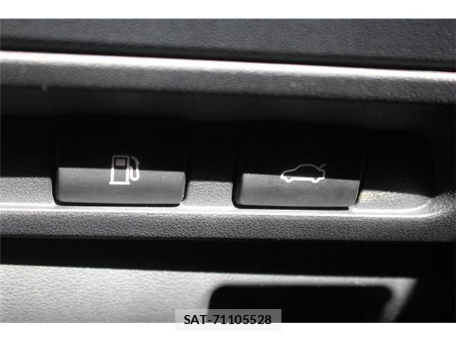 Lexus LS 2018-03 2962955-22