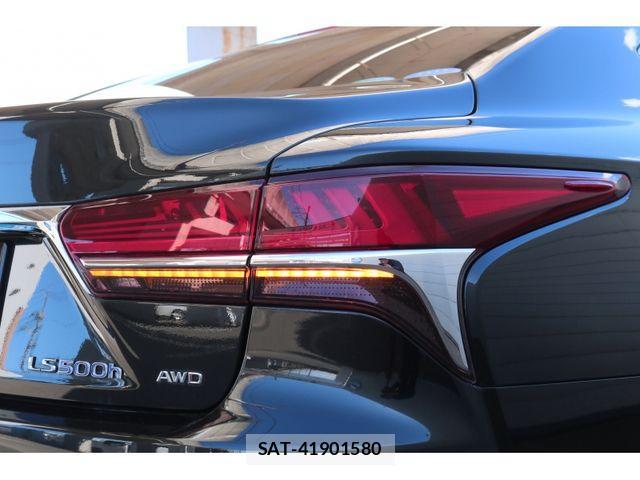 Lexus LS 2018-02 2962952-28