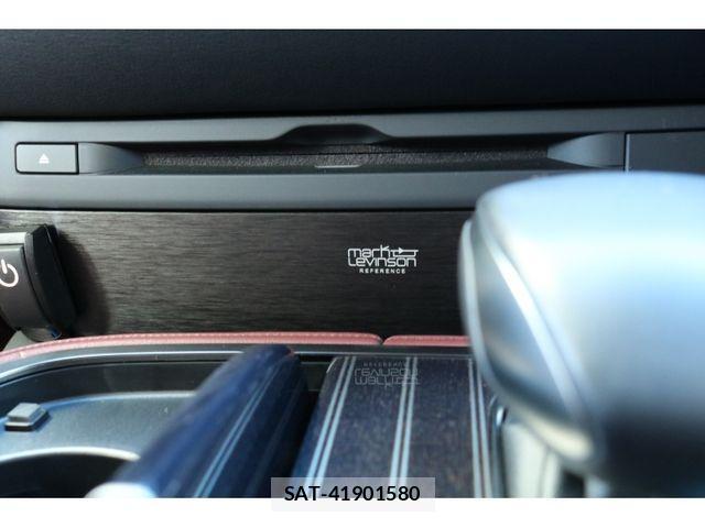 Lexus LS 2018-02 2962952-4