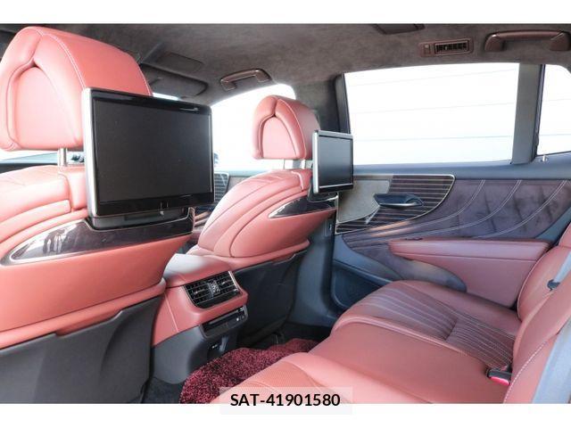 Lexus LS 2018-02 2962952-6