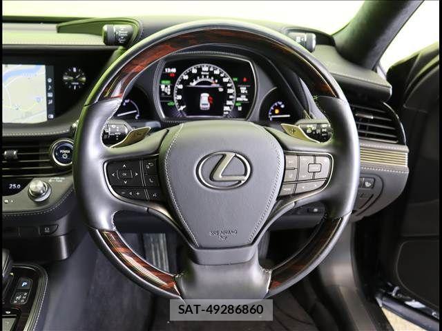 Lexus LS 2017-11 3674644-9