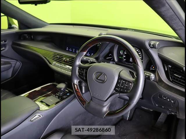Lexus LS 2017-11 3674644-22